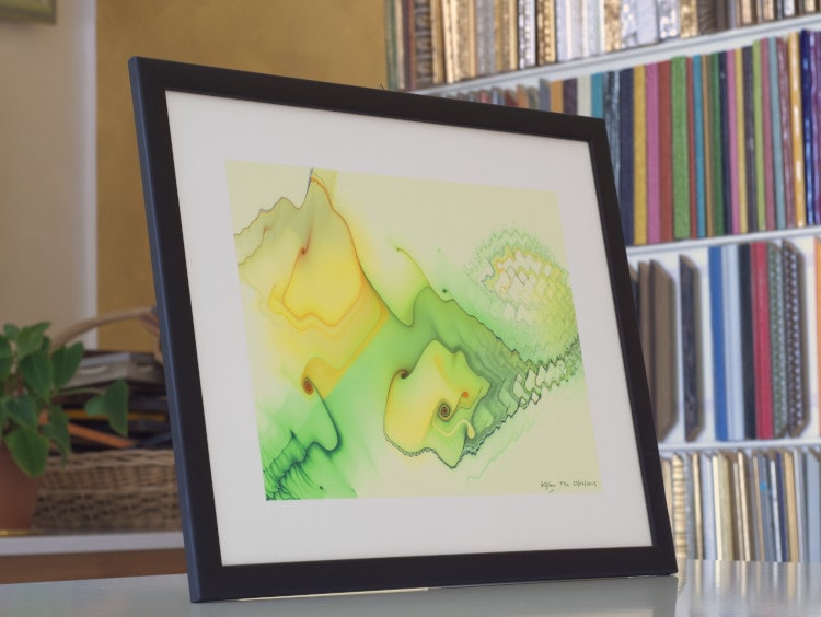 Una stampa dell'immagine T9a nei colori verde e giallo, un design astratto matematico creato usando funzioni trigonometriche.